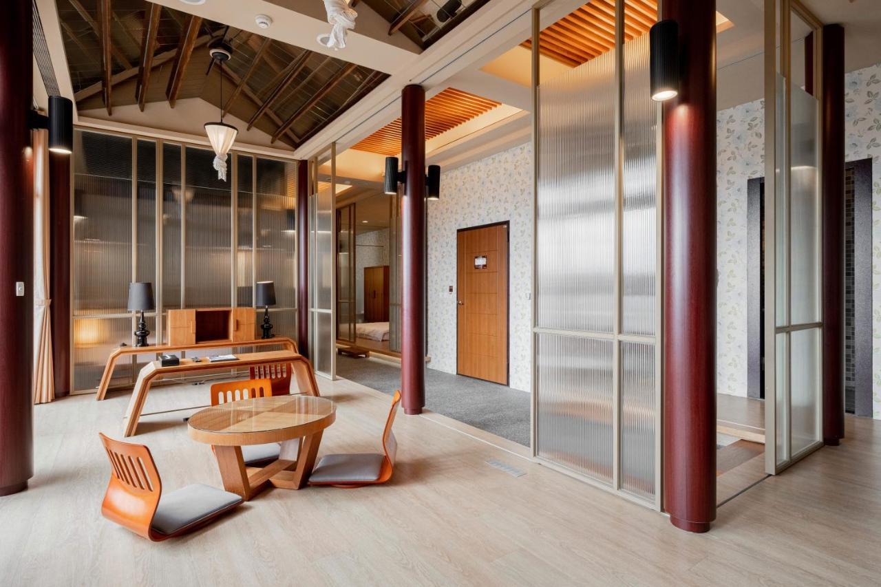 Tian Xia Ju Motel Yilan Bagian luar foto
